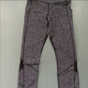 Lululemon pace rival